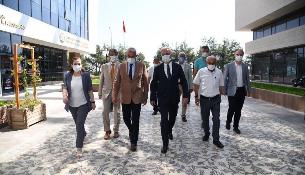 ITSO’da Başkan Mustafa Tutar ve yönetim kurulu üyeleriyle ardından Isparta