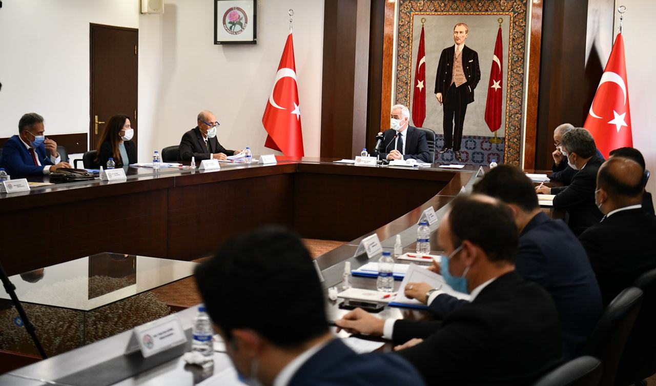 Vali Ömer Seymenoğlu başkanlığında Kaymakamlar toplantısı düzenlendi. Toplantıya Vali Yardımcıları