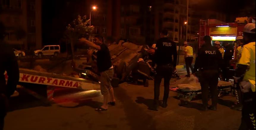 Isparta’da sürücünün direksiyon hakimiyetini kaybetmesiyle otomobil takla attı. Sürücü takla