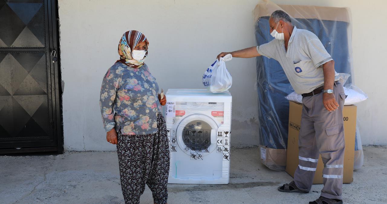 Isparta’nın Şarkikarağaç ilçesi belediye başkanı Şafak Ufacık’ın AK Parti’den aday