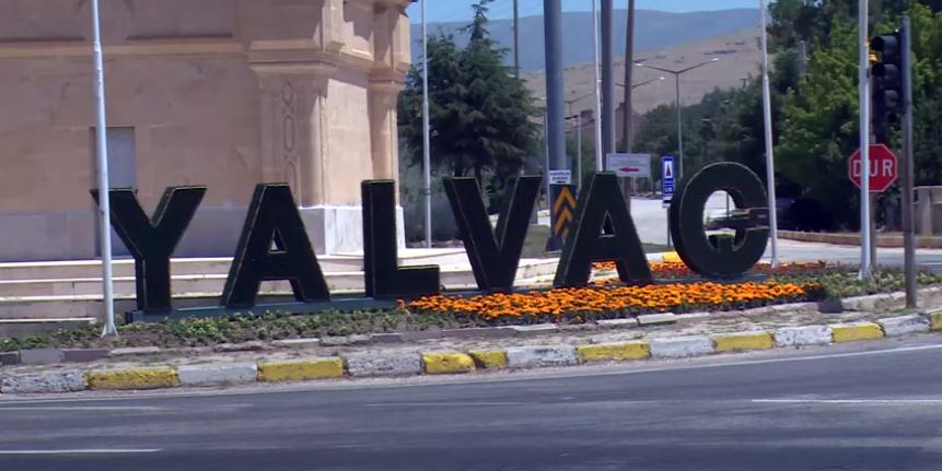 Kameralarımızı Yalvaç İlçemize çeviriyoruz. Isparta’nın Yalvaç ilçesi Belediye Başkanı Halil