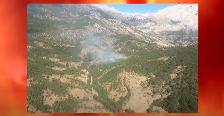 Isparta’nın Aksu ilçesine bağlı Karacahisar Köyü yakınlarındaki ormanlık alanda yangın