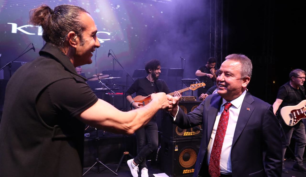 Isparta’nın ilk ve tek anket sitesi olan www.anket32.com’da devam eden