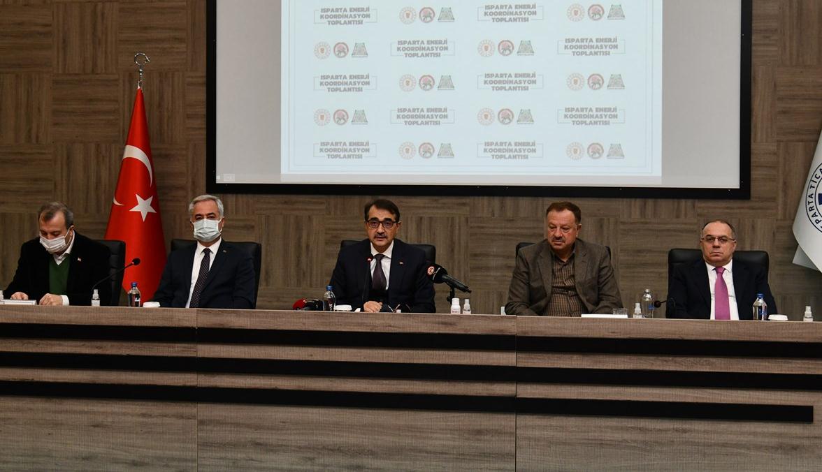 Bir dizi ziyaret gerçekleştirmek üzere Isparta’ya gelen Enerji ve Tabii