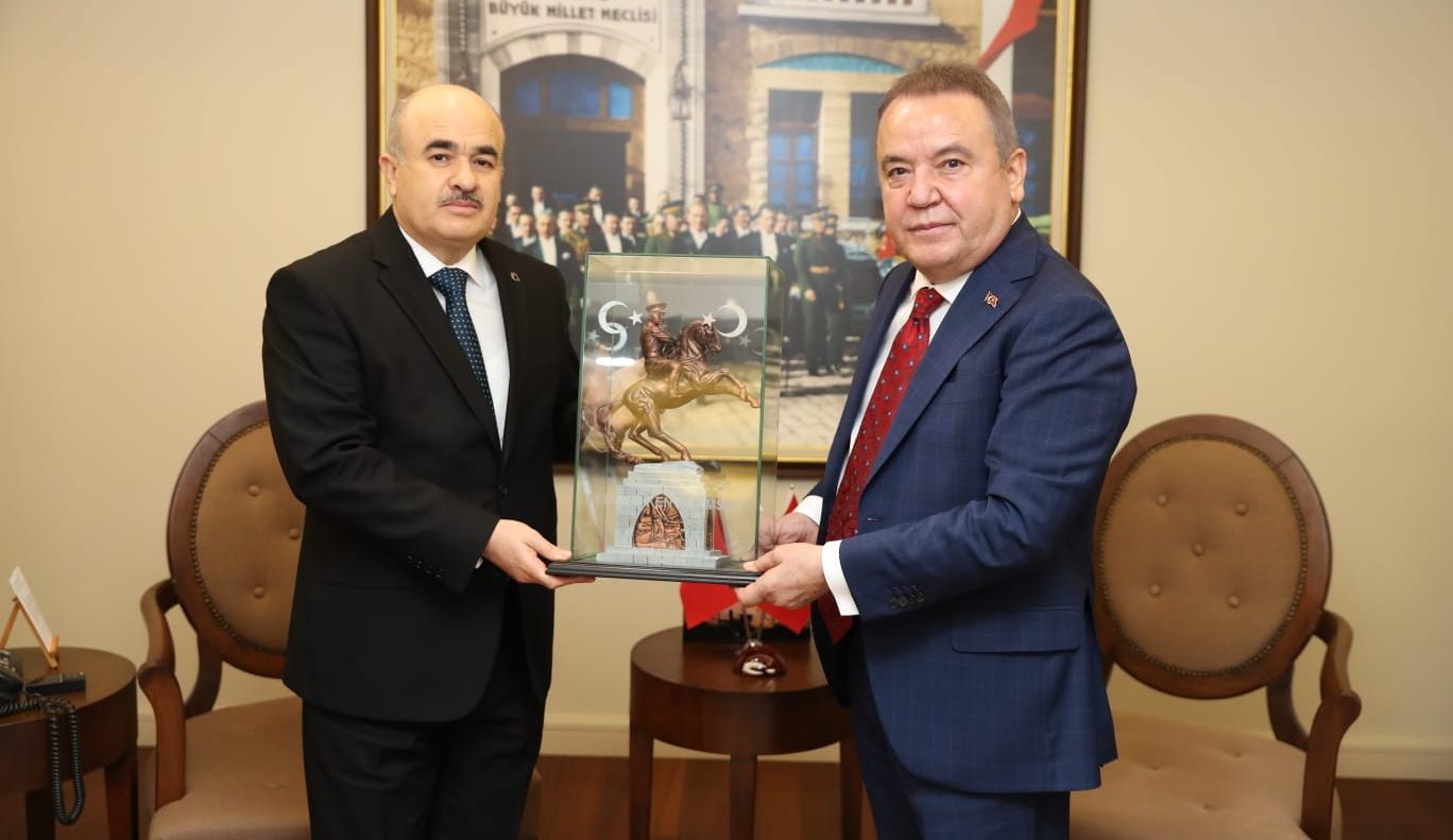 27 Ocak – 09 Şubat 2014 tarihleri arasında Süleyman Demirel