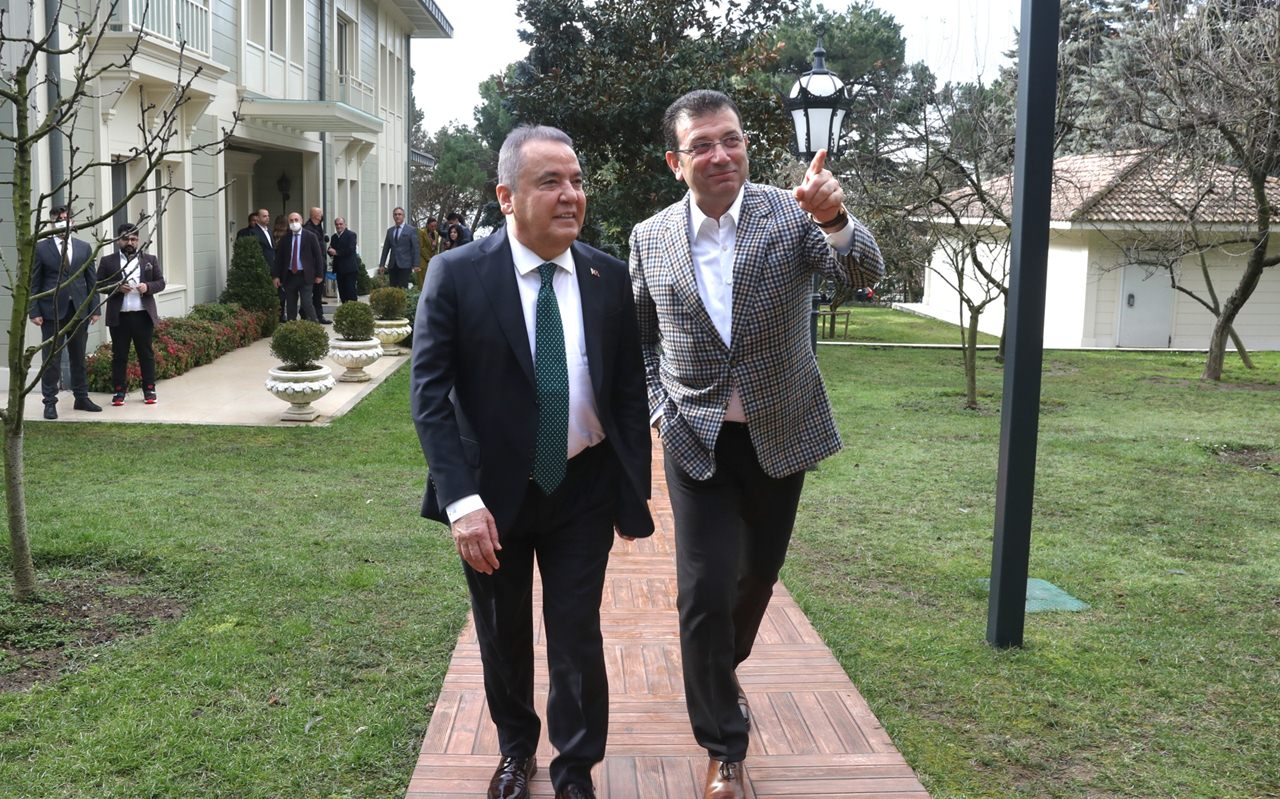 Isparta’da meydana gelen trafik kazasında 1 kişi öldü, 1 kişi