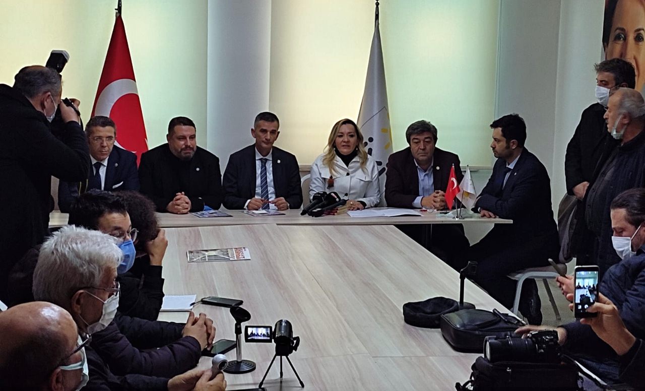 İYİ Parti Genel Başkan Yardımcısı Ümit Dikbayır, Milletvekilleri Dr. Aylin