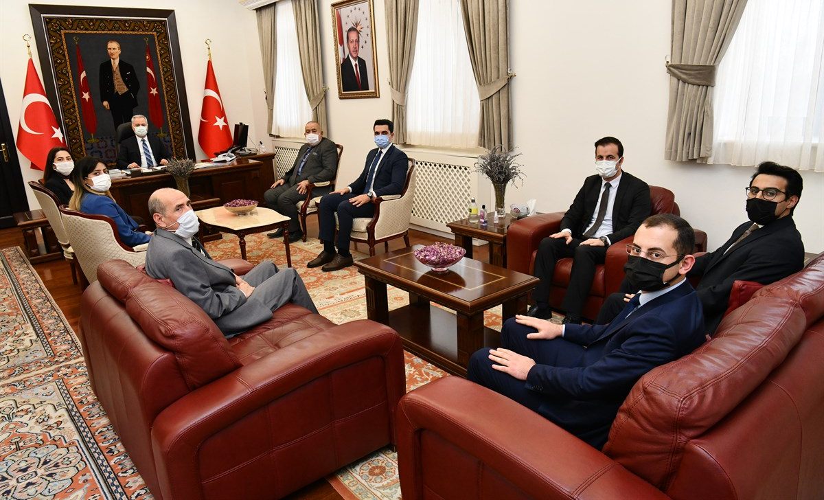 Vali Ömer Seymenoğlu, görev sürelerinin dolması nedeniyle Isparta’dan ayrılacak 2