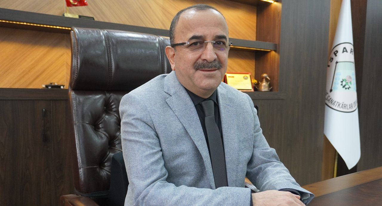 Isparta Esnaf ve Sanatkarlar Odaları Birliği Başkanı Ahmet Tural, halk