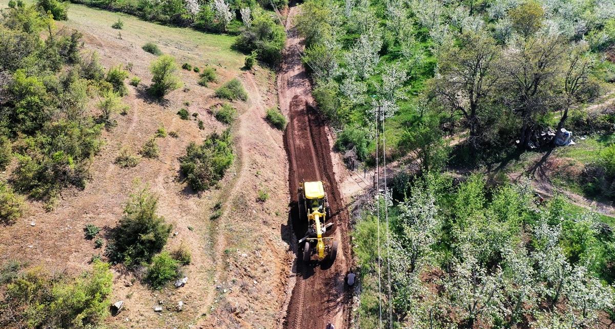 Isparta İl Özel İdaresi tarım sezonunun açılması ile birlikte köylerde,