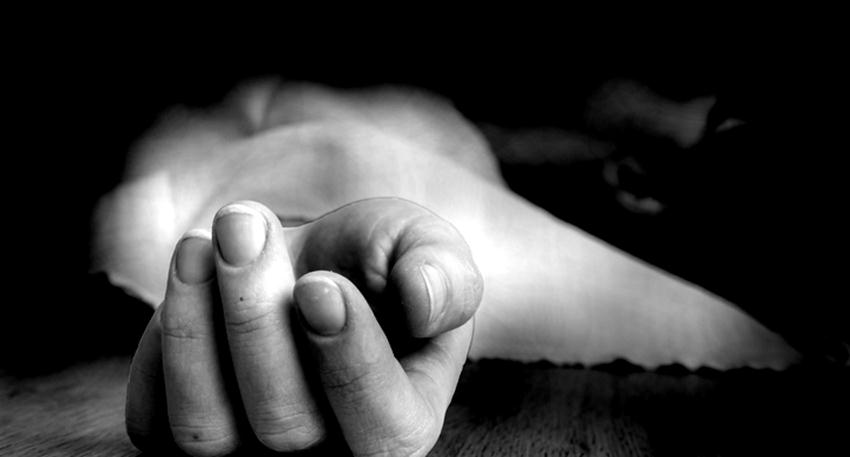 Isparta’nın Yalvaç ilçesi merkezinde 13 yaşındaki erkek çocuğunun evinde kendisini