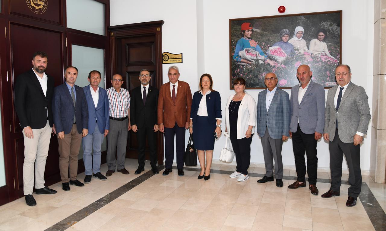 Isparta’nın ihracatında 500 milyon dolar hedefi koyan Isparta Ticaret ve