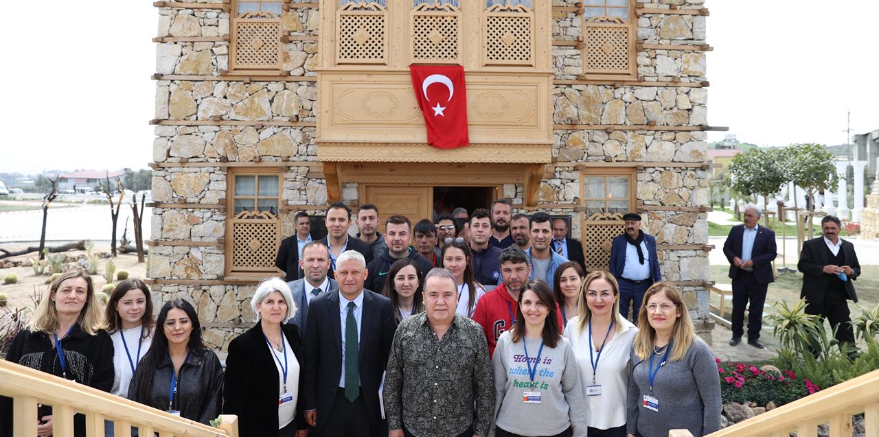 CHP İl Başkanı Vedat Şenol yapılan anketlerde CHP’nin Isparta’da birinci