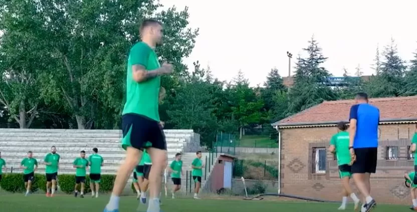 TFF 2. Lig Beyaz Grupta mücadele edecek olan Ispartaspor, ilk