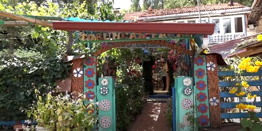 Eğirdir’e bağlı Pazarköy’de eşi ile birlikte yaşayan 79 yaşındaki Hasan