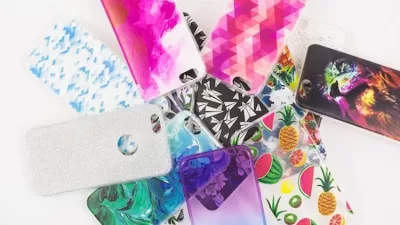 Teknoloji ilerledikçe telefonlar küçülüyor ve daha kullanışlı bir formda sunuluyor.