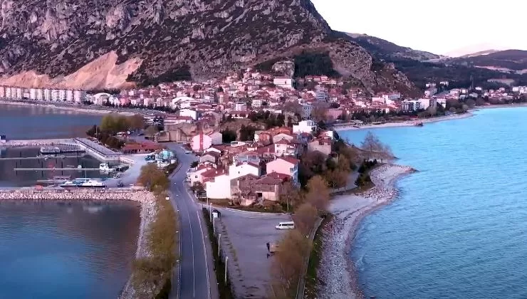 Türkiye’nin ikinci en büyük tatlı su gölü, doğal içme suyu