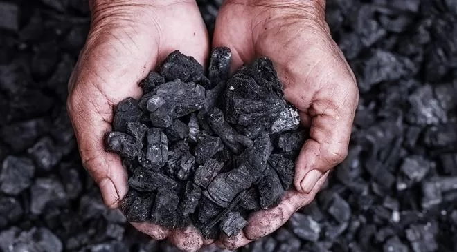 Kömür, “Kara Kara” Düşündürüyor