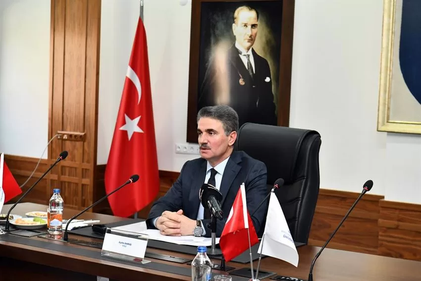 Isparta Valisi Aydın Baruş,  Eğirdir Gölü'nde su miktarının ciddi