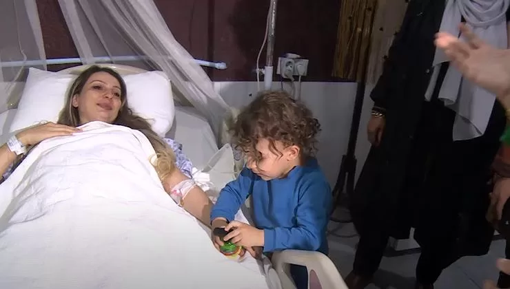 Isparta yeni yıla girmeye hazırlandığı dakikalarda, Özel Isparta Hastanesi’nde heyecanlı