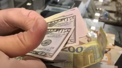 Altın ve döviz fiyatları 2022 yılını rekor fiyatlarla kapattı. Yılın