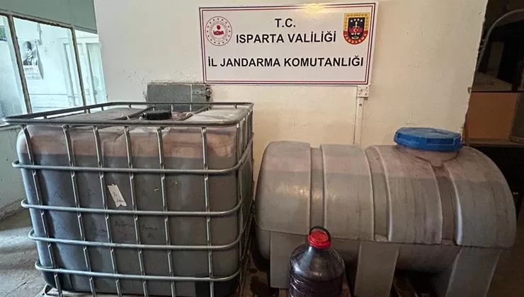 Isparta İl Jandarma Komutanlığı kaçak ve sahte alkollü içki ile