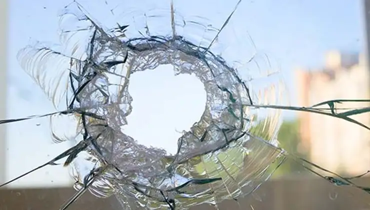 Isparta’nın Eğirdir ilçesine bağlı Sarıidris Kasabasında amcaoğulları arasında kavga çıktı.