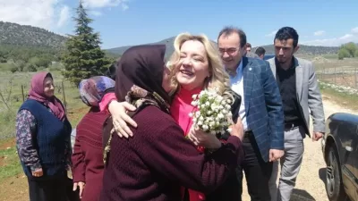 KALBİMİZ TÜRK KÖYLÜSÜNÜN VE ÇİFTÇİSİNİN PROBLEMLERİNİ ACİLEN ÇÖZMEK İÇİN ATIYOR