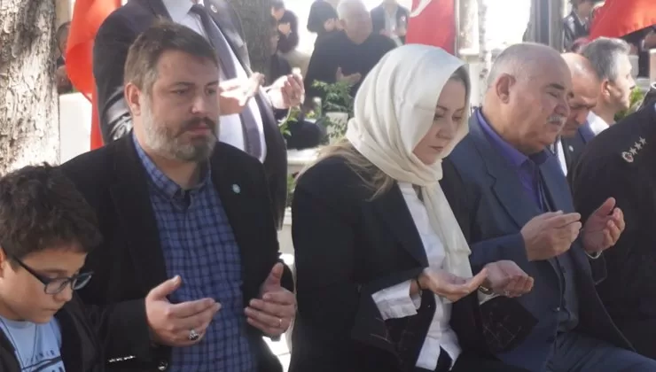ŞEHİTLERİMİZİN MEZARLARINA KARANFİL BIRAKTI, DUALAR ETTİ İYİ Parti Isparta Milletvekili