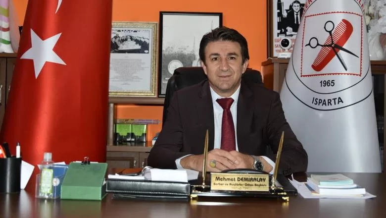 Isparta Kuaförler ve Berberler Odası Başkanı Mehmet Demiralay, Ramazan Bayramı