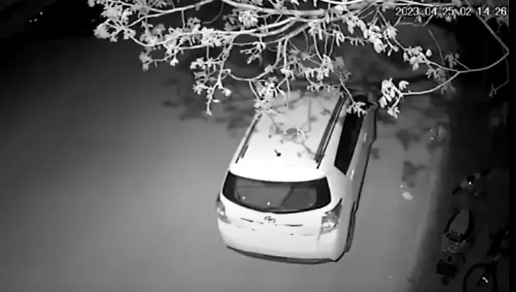 Isparta’da gece saatlerinde meydana gelen hırsızlık olayında, park halindeki bir