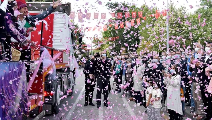 Türkiye’nin gül bahçesi Isparta, Uluslararası Gül Festivali’ne hazırlanıyor. Festival kapsamında