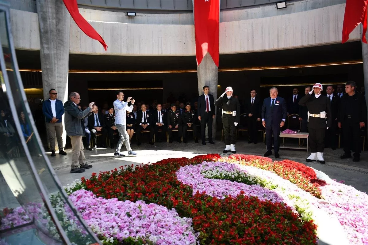 17 Haziran 2015 tarihinde hayatını kaybeden 9. Cumhurbaşkanı Süleyman Demirel,