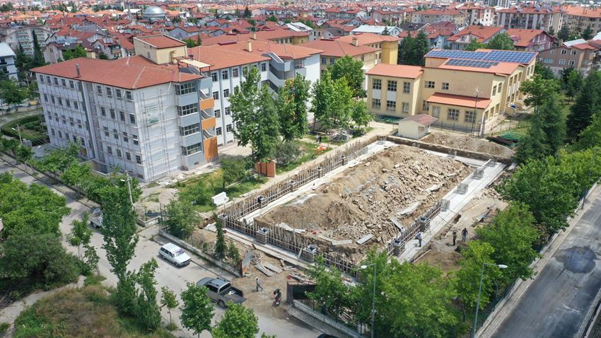 Isparta Belediyesi, İMKB Mesleki ve Teknik Anadolu Lisesi’ne Kapalı Spor