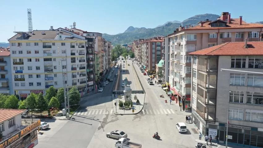 3 etapta yapılacak altyapı ve asfalt çalışmaları dolayısıyla belirli saatlerde