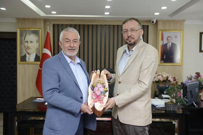 Cumhurbaşkanlığı Kararnamesiyle 27 Temmuz 2019 tarihinde Süleyman Demirel Üniversitesi Rektörlüğüne