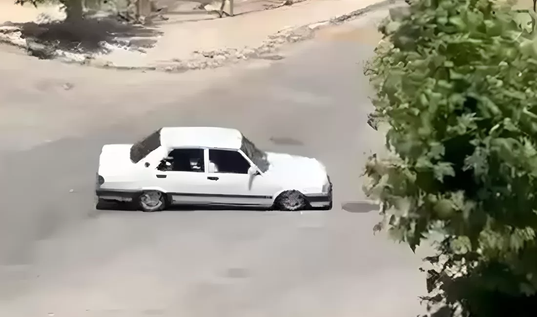 Isparta’da drift atan sürücüye 28.500 TL ceza Isparta’da drift atarak trafiği tehlikeye sokan sürücüye 28 bin 500