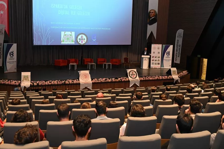 Başkan Başdeğirmen: “Aranan kişi olmak bu eğitimden geçecek” Isparta Belediyesi