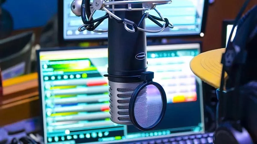 Isparta şehrinden yayın yapan ve Isparta ile çevre illerde dinlenebilen