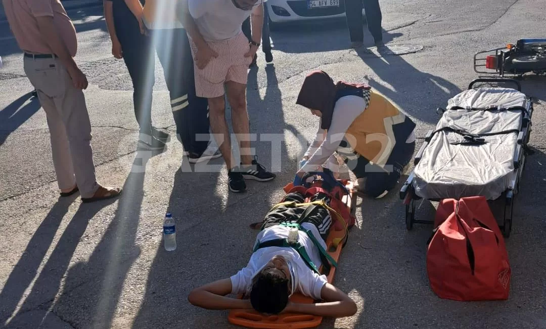 Otomobil ile motosiklet çarpıştı: 3 yaralı Isparta’nın Emre Mahallesi’nde otomobil ile motosikletin çarpıştığı kazada 3 kişi