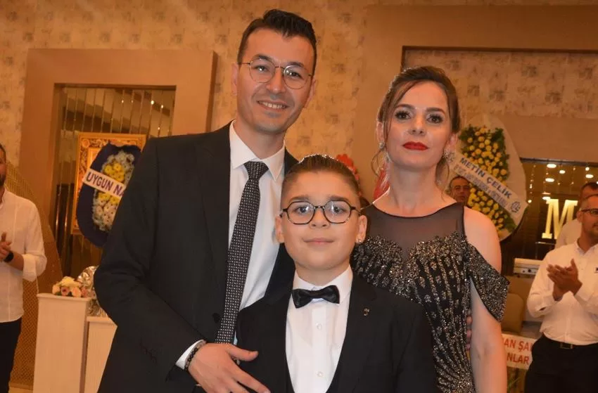 Kanal 32 Televizyonu Haber Müdürü İsmail Altunbaş ile Münevver Altunbaş