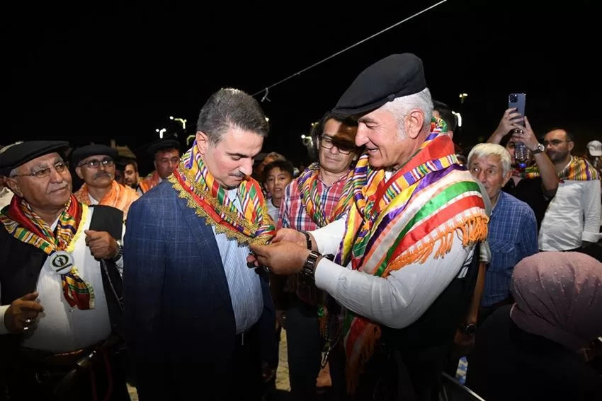 Isparta Belediyesi öncülüğünde Toroslar Yörük Türkmen Federasyonuna bağlı derneklerle birlikte