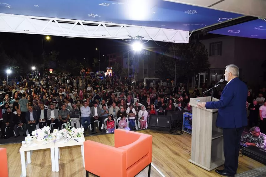 Isparta Belediye Başkanı Şükrü Başdeğirmen, Fatih Mahallesi sakinleriyle bir araya