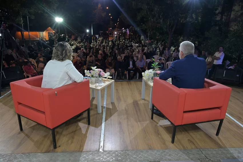 Modernevler Mahallesi Mahalle Meclisi Buluşmasında vatandaşlarla bir araya gelen Isparta