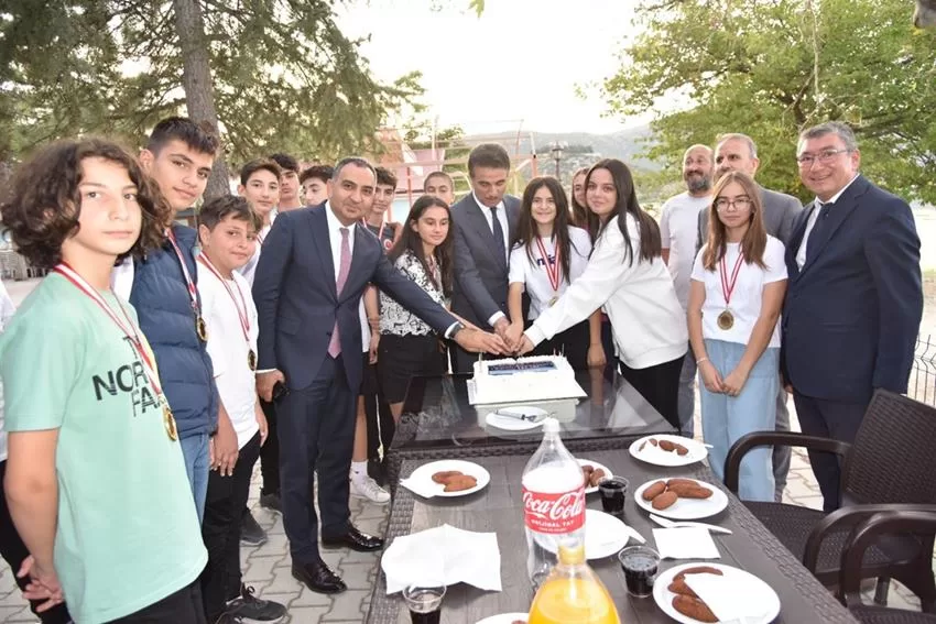 Isparta Valisi Aydın BARUŞ dün Eğirdir İlçesine gelerek bir dizi