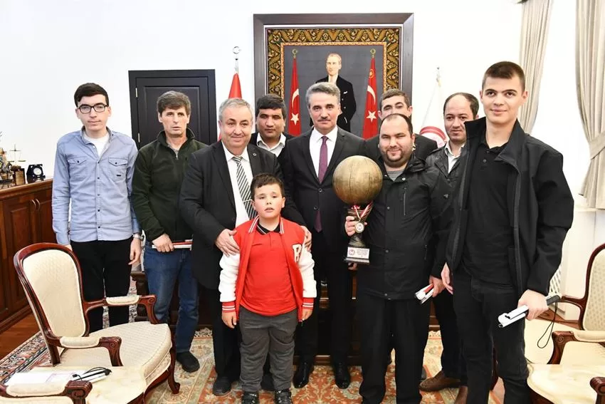 Vali Aydın Baruş, Isparta’da faaliyet gösteren ve 2023 yılında düzenlenen