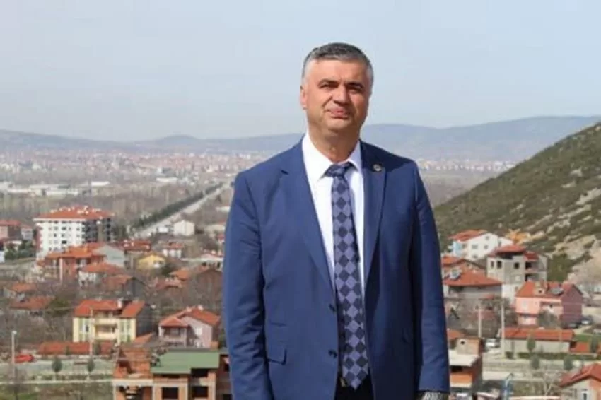 Sav Kasabasında altyapısı tamamlanan yollar asfaltlanarak hizmete açıldı. Isparta’nın merkeze