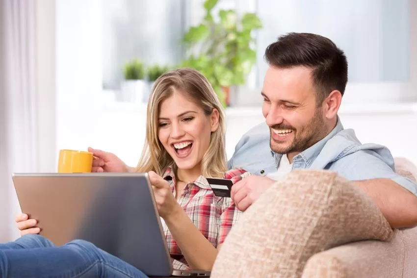 Sonunda dünyada ve Türkiye’de yılın en önemli alışveriş kampanyalarının düzenlendiği