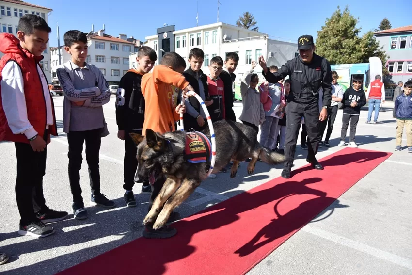 Isparta Milli Eğitim Müdürlüğü, İl Emniyet Müdürlüğü, İl Jandarma Komutanlığı,