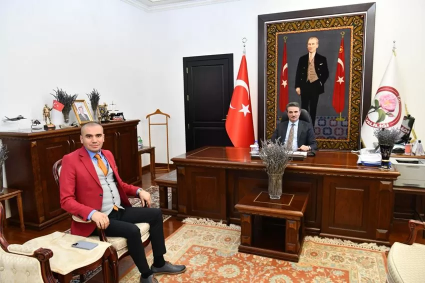 Gazeteciler Cemiyeti Başkanı Mustafa Baş mesleki sorunlara ilişkin Vali Baruş’u